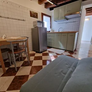 Veneziacentopercento Apartments&rooms Venezia