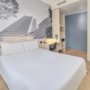 Cenisio Garibaldi 3* Mediolan