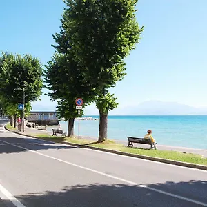 Maison Audrey Сasa de vacaciones Desenzano del Garda